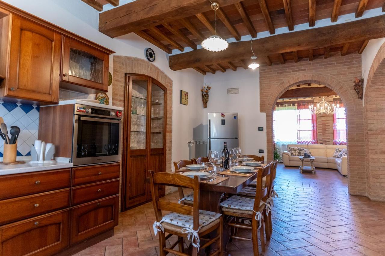 Podere Le Fonti Apartment Poggibonsi Luaran gambar