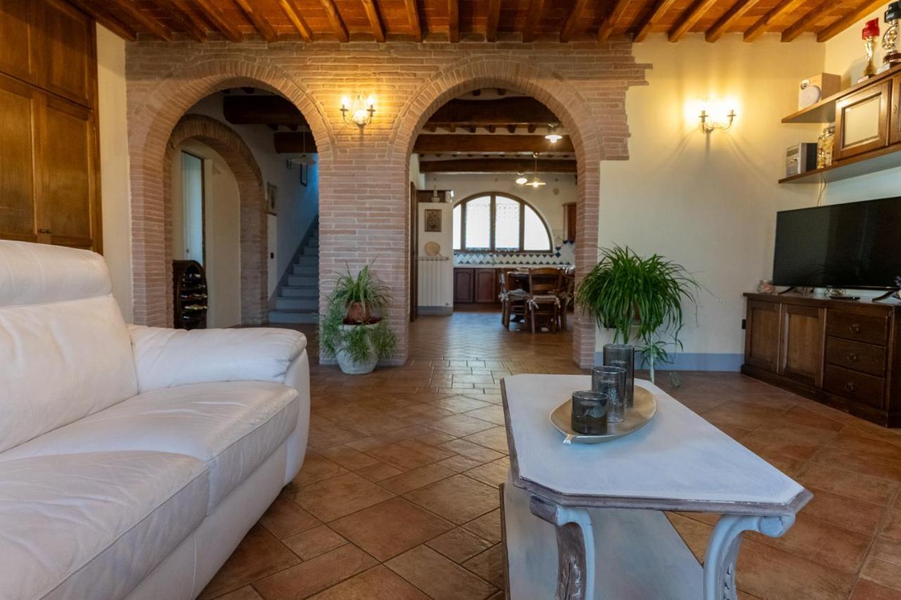 Podere Le Fonti Apartment Poggibonsi Luaran gambar